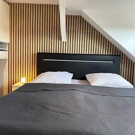 Schoenes City-Apartment Mit 2 Schlafzimmer, Parkplatz, Ruhig Und Hell, D46-Dg أولدنبورغ المظهر الخارجي الصورة